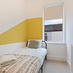 Elton House - Prime Location - Free Parking, Fast Wifi And Smart Tv By Yoko 度假居 雷德卡