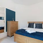 Elton House - Prime Location - Free Parking, Fast Wifi And Smart Tv By Yoko * Редкар