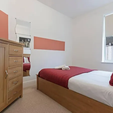 Holiday home Elton House - Prime Location - Free Parking, Fast Wifi And Smart Tv By Yoko *