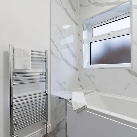 Elton House - Prime Location - Free Parking, Fast Wifi And Smart Tv By Yoko * Redcar